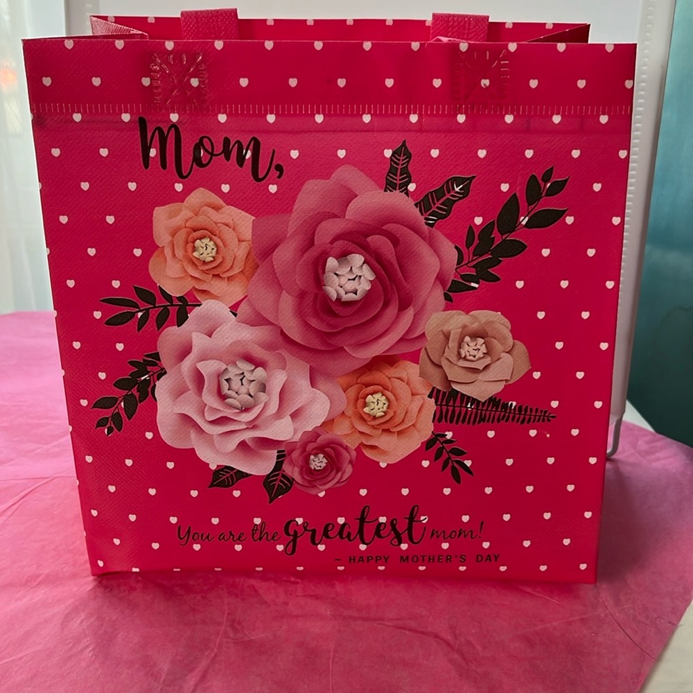 Beautiful Mother’s Spa Gift Set! - Picture 2 of 12